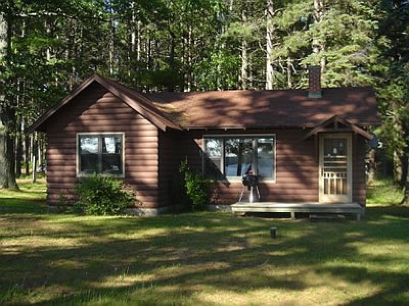 Cozy Cottage on Little Star Lake